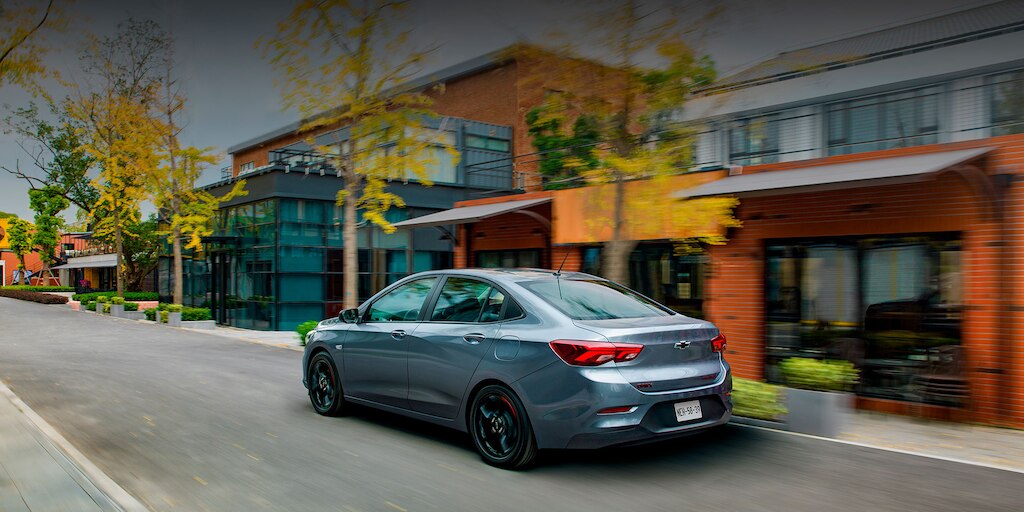 Chevrolet Onix 2023, sedán deportivo con motor turbo eficiente que ofrece alto rendimiento y excelente potencia